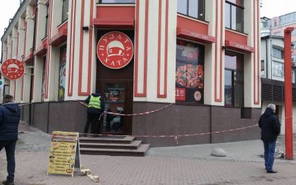 Загадочная смерть в центре Киева: мужчина умер от раны в шею у входа в ресторан