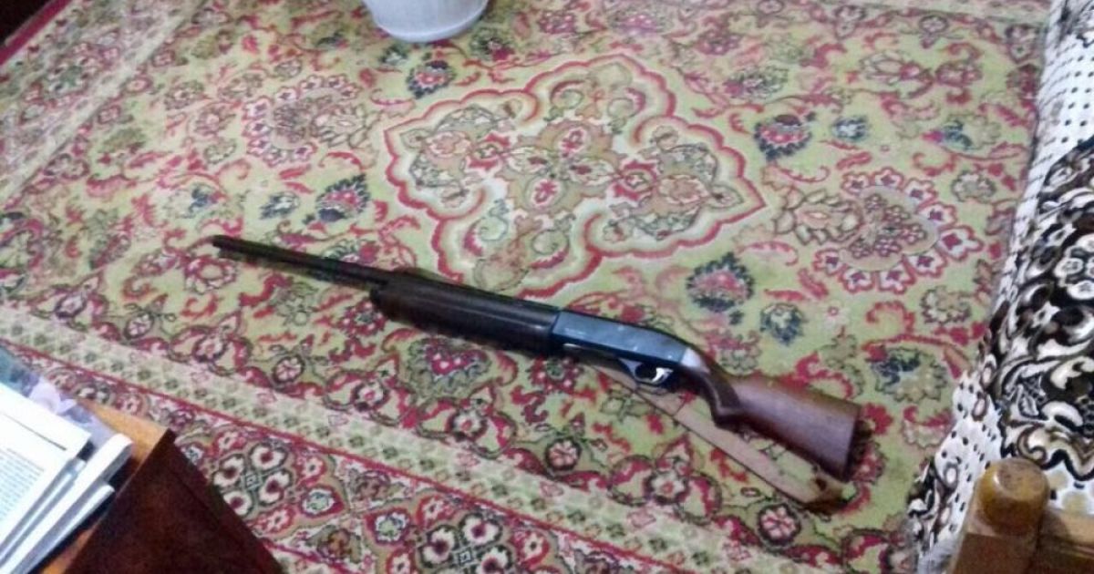 Сімейна драма під Одесою: моряк намагався вбити дружину і дочку, захопив заручників і поранив поліцейського