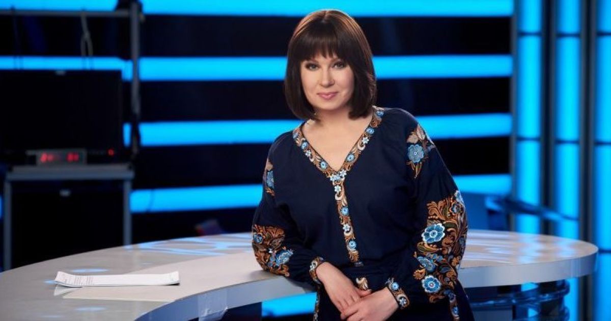 Алла мазур в платье-вышиванке очаровала образом - фото