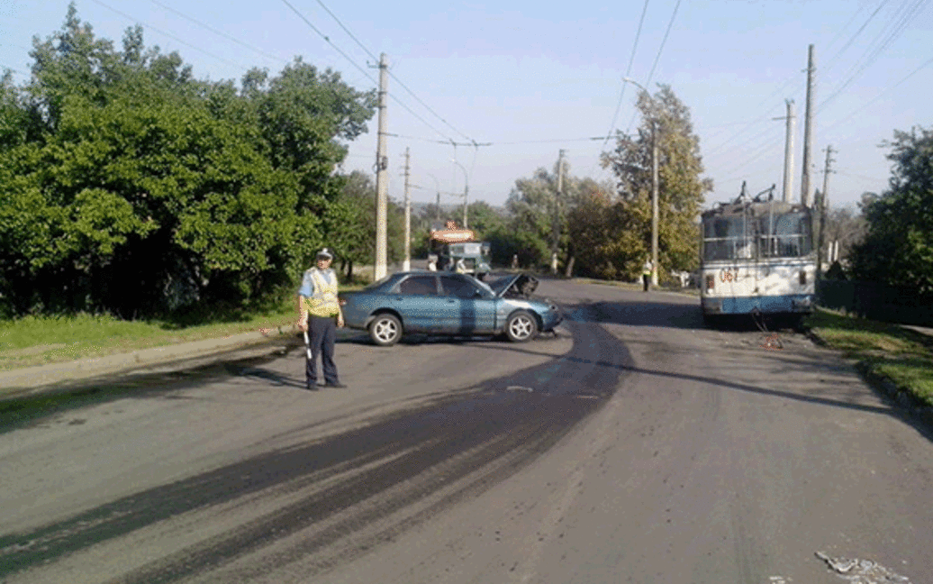 В Лисичанске местный чиновник попал в ДТП / © ГУ МВД в Луганской области