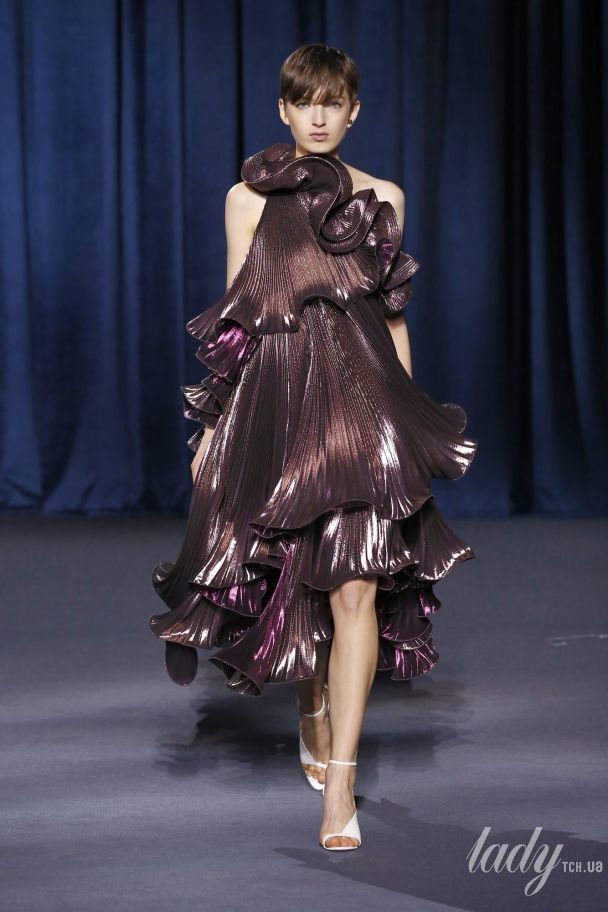 Коллеекция Givenchy прет-а-порте сезону осінь-зима 2018-2019 / © East News