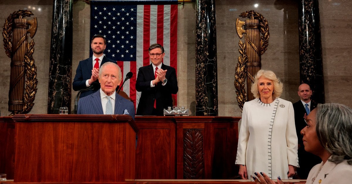 Росіяни накинулися на короля Чарльза III