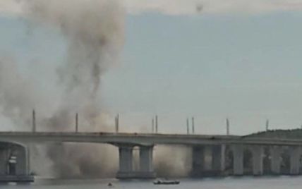 Взрывы на мосту в Херсоне и неожиданное появление ядерной субмарины США: главные новости ночи 21 октября