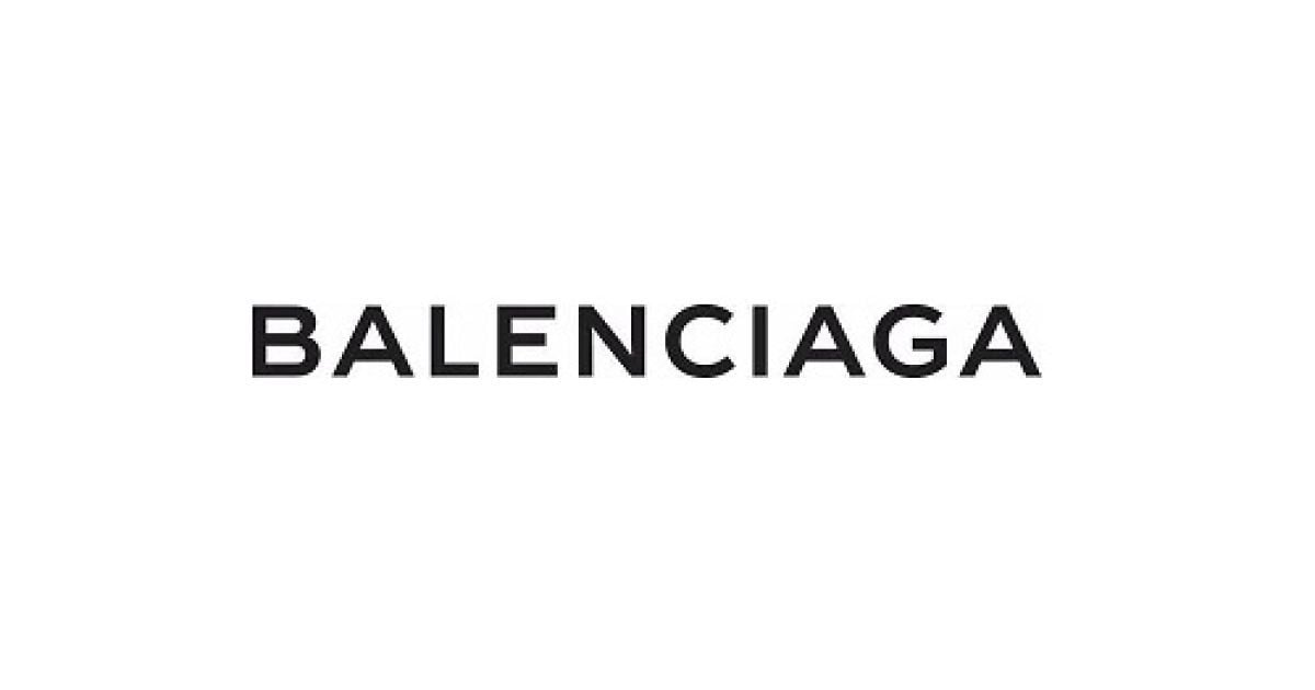 Бренд Balenciaga підтримав українських біженців
