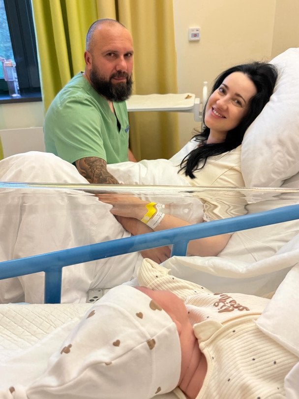 Соломія Вітвіцька з чоловіком та новонародженим сином / © instagram.com/solomiyavitvitska