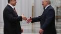 Порошенко и Лукашенко договорились активизировать политический диалог