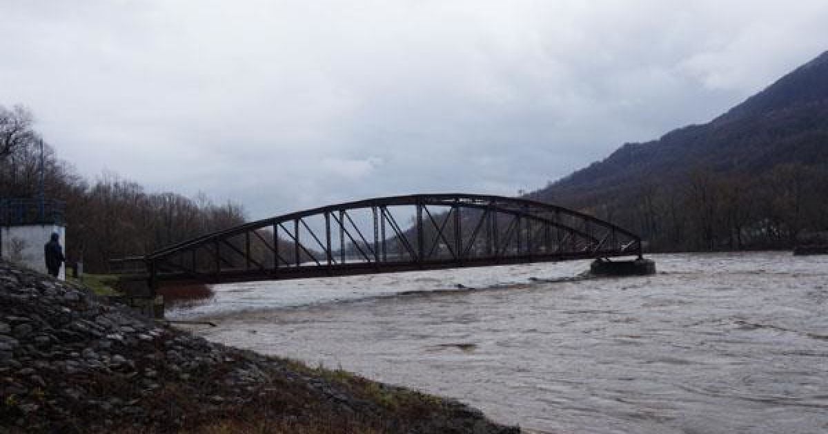 Закарпаття інтенесивно підтоплює. Тячев / © tyachiv.com.ua