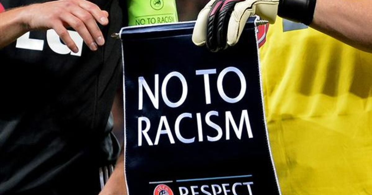 FARE жестко борется с проявлениями расизма.