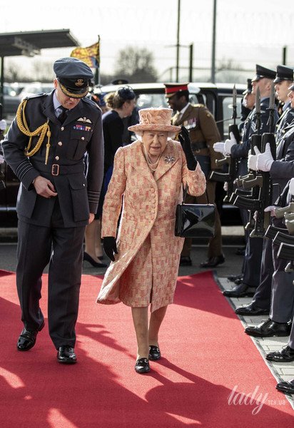 Єлизавета II