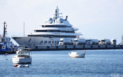 Супер'яхту російського олігарха Керімова відправлять до США
