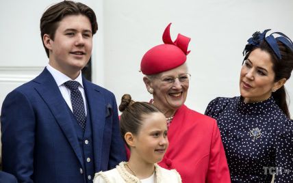 Данська королівська родина поділилася різдвяними фото