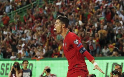 Португалия лишила Люксембург шансов на Евро-2020, Роналду забил 94-й гол за команду