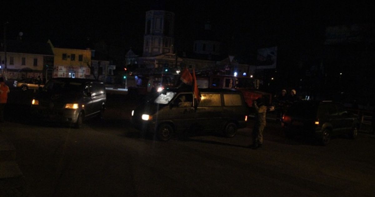 Дороги к суду также заблокированы. / © gre4ka.info