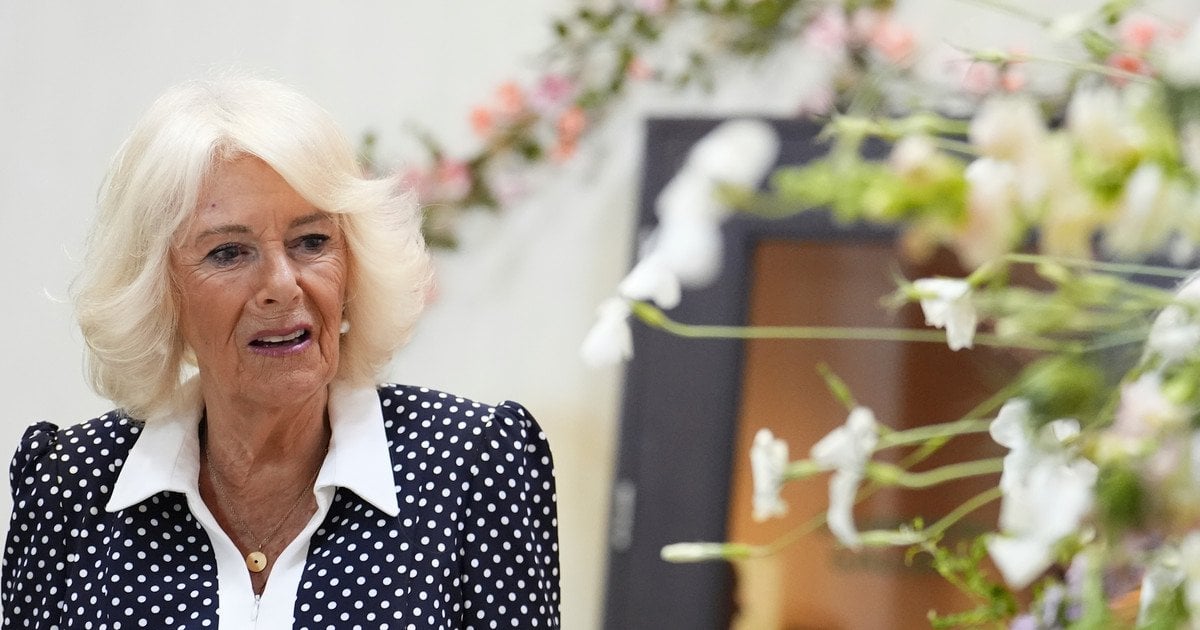 Королева Камілла