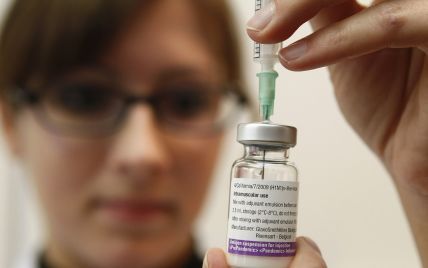 Вакцинація проти коронавірусу: кому будуть робити щеплення насамперед