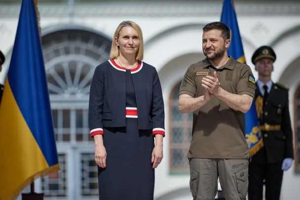 Бріджит Брінк і Володимир Зеленський / © Сайт президента України