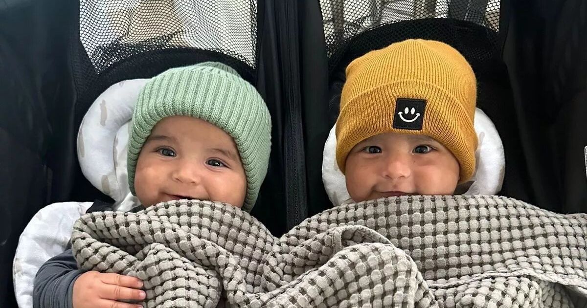 Рідні брати народилися з різницею в 24 дні