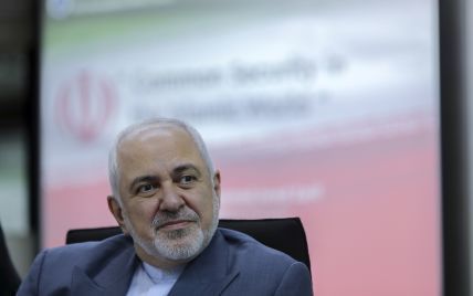 Заріф прокоментував рішення Ірану не віддавати "чорні скриньки" зі збитого літака МАУ
