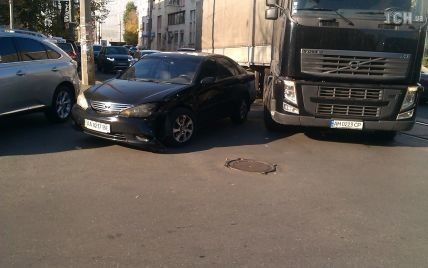 Авария на Подоле в Киеве заблокировала движение трамваев