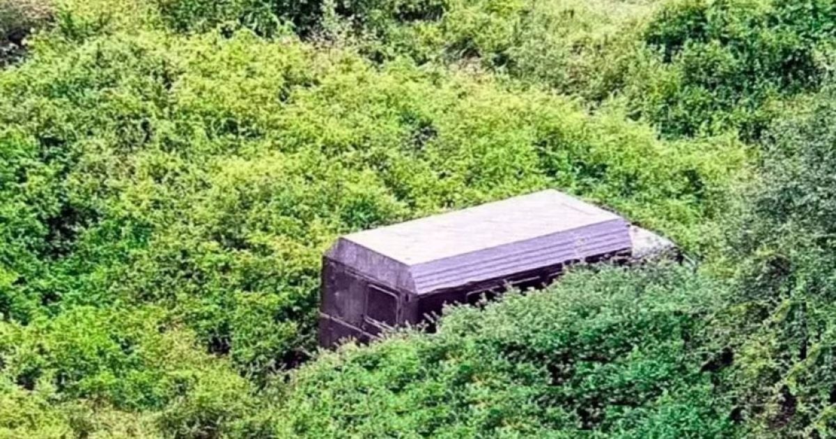 На Закарпатті вантажівка прорвала держкордон