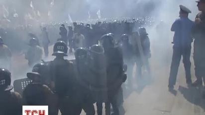 Оператор ТСН снял момент взрыва гранаты под ВР