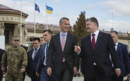 В НАТО не признают "фейковые" выборы на Донбассе - Столтенберг