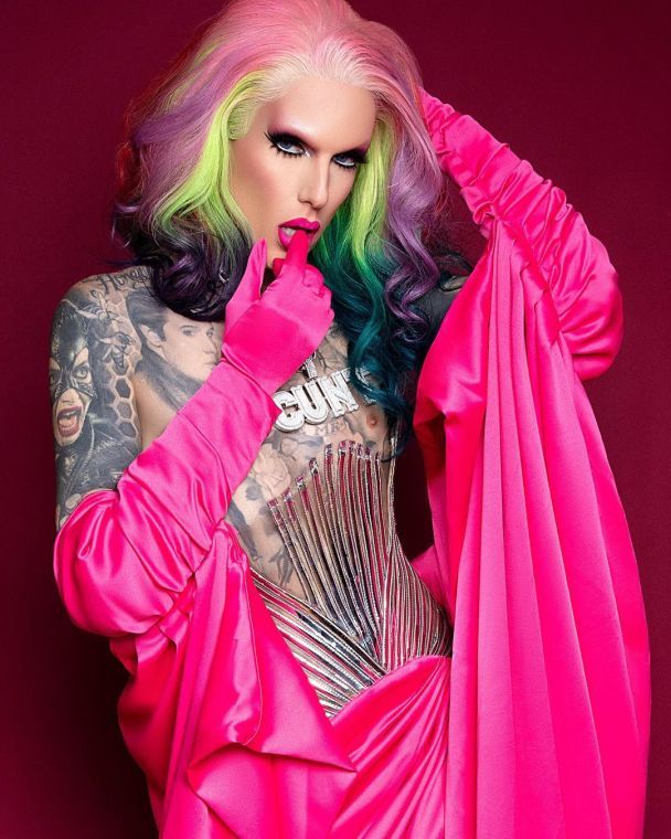  / © instagram.com/jeffreestar