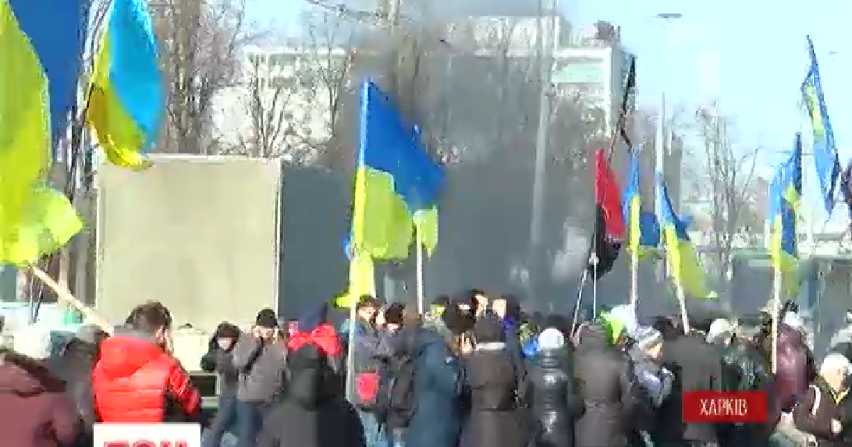 Взрыв в Харькове произошел в голове колонны