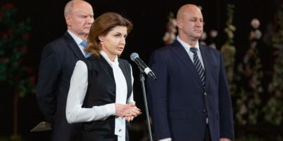 В обтислій сукні і на шпильках: новий образ Марини Порошенко