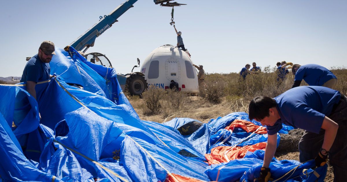Ракета New Shepard компании Blue Origin достигла высоты 103,369 метра. / © Blue Origin