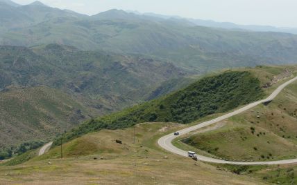 "Має багаті природні ресурси": азербайджанські військові зайшли до Кельбаджарського району Нагірного Карабаху