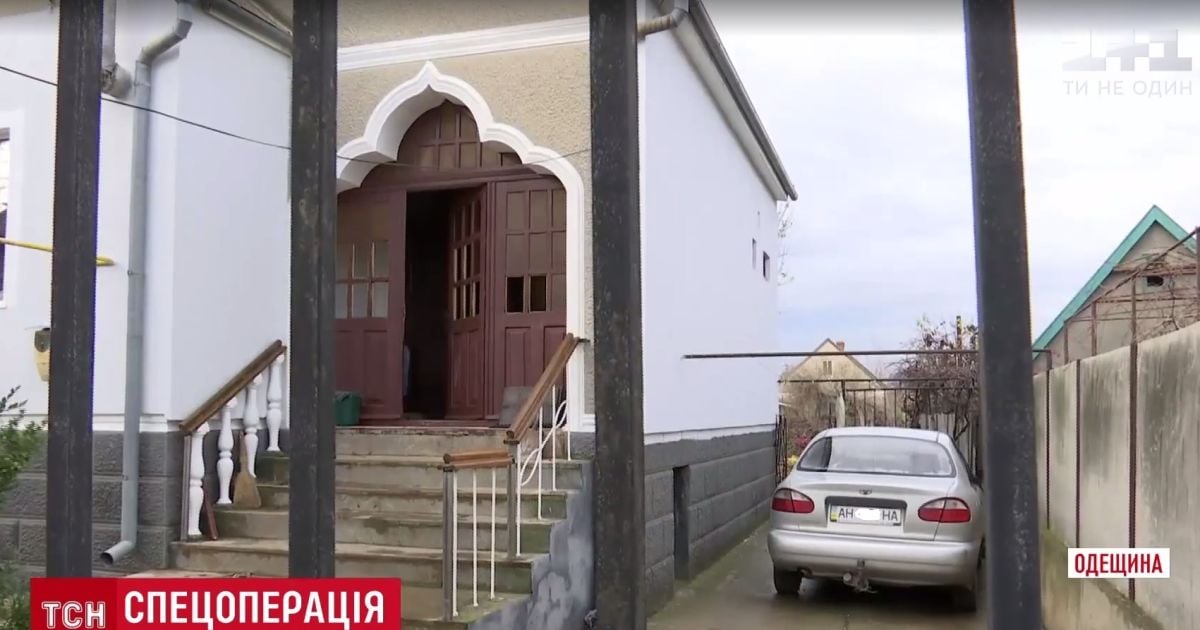 "У мене доларів дох*я": моряк з Одещини пояснив, чому взяв у заручники дружину й доньку