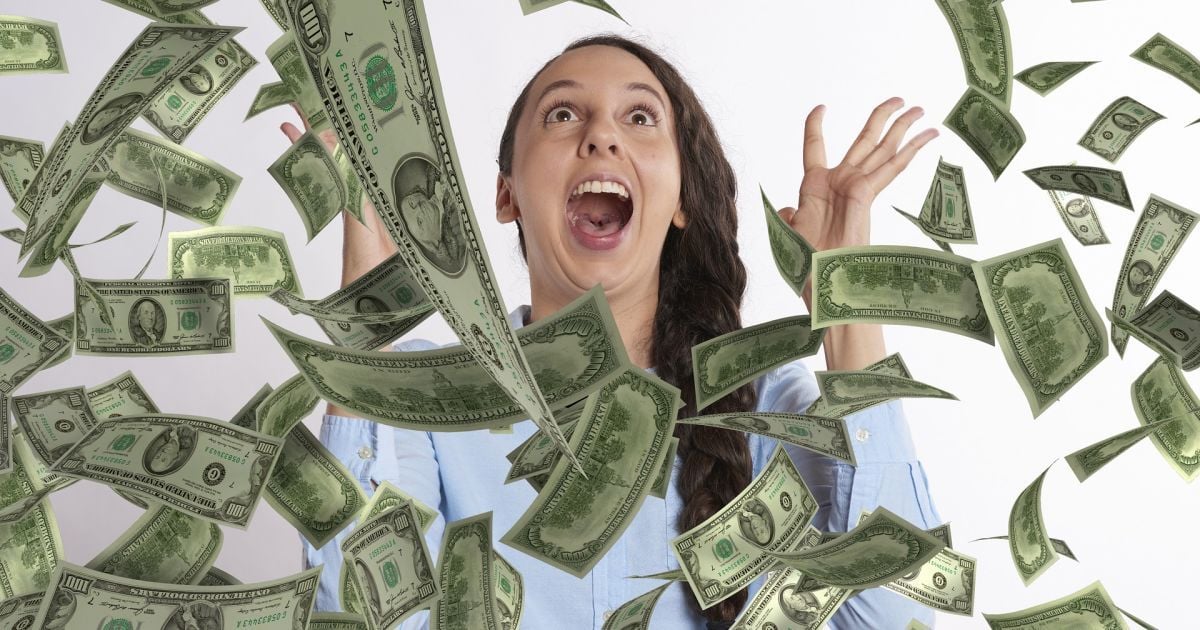 Женщина годами ставила на одни и те же числа и стала миллионершей — секрет выигрыша в лотерею раскрыт