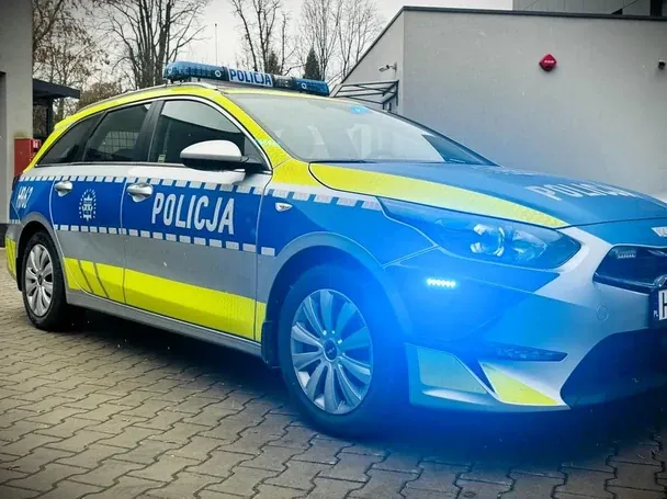 Ніколи такого не бачили: польська поліція в шоці від п'яної витівки 28-річного українця – за це його депортували