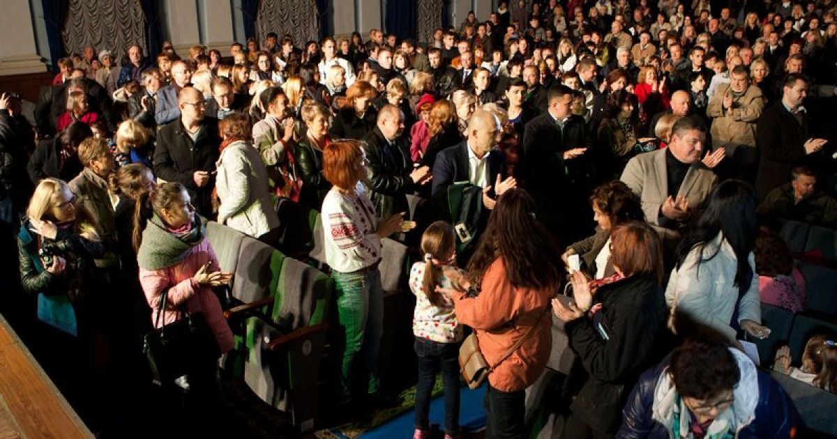 Вітвіцька долучилася до доброчинності у Вінниці / © прес-служба каналу "1+1"