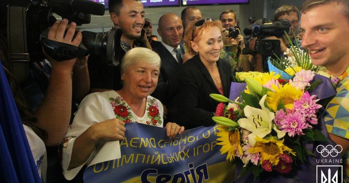 Сергей Кулиш, который принес Украине первую олимпийскую медаль Рио, вернулся в Украину. / © НОК Украины