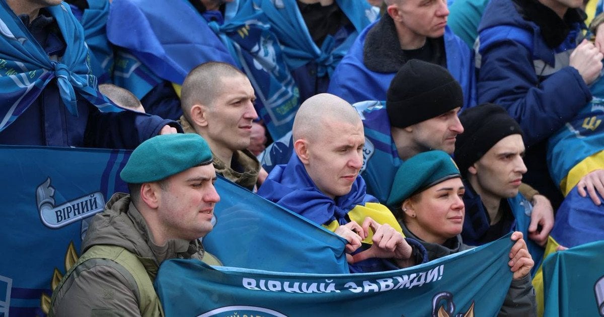 Вдалося визволити 25 офіцерів
