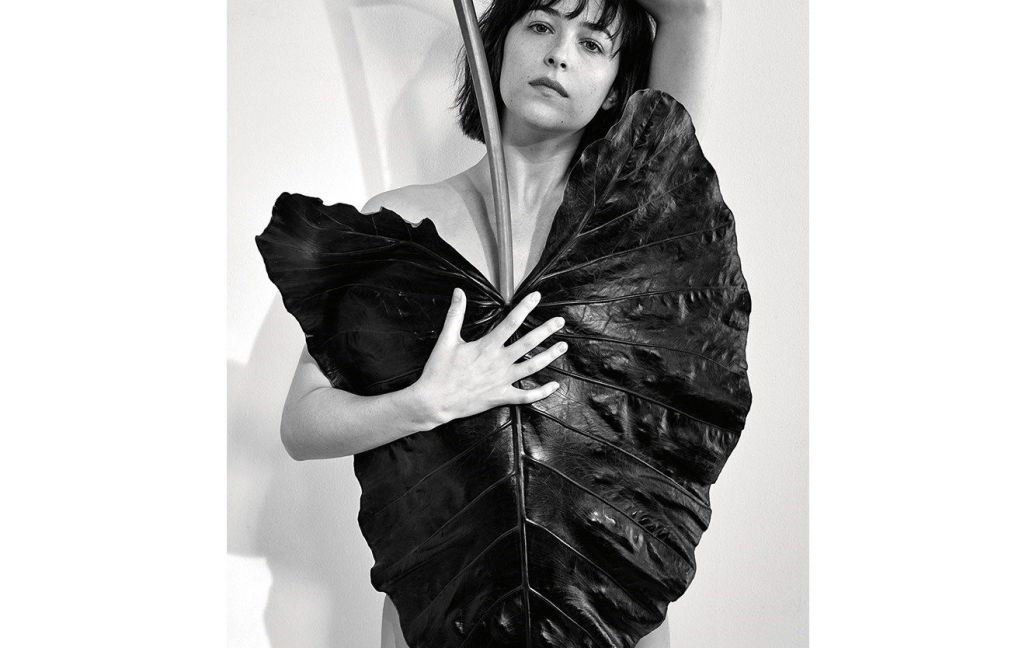 Дакота Джонсон снялась в новом фотосете / © anothermag.com