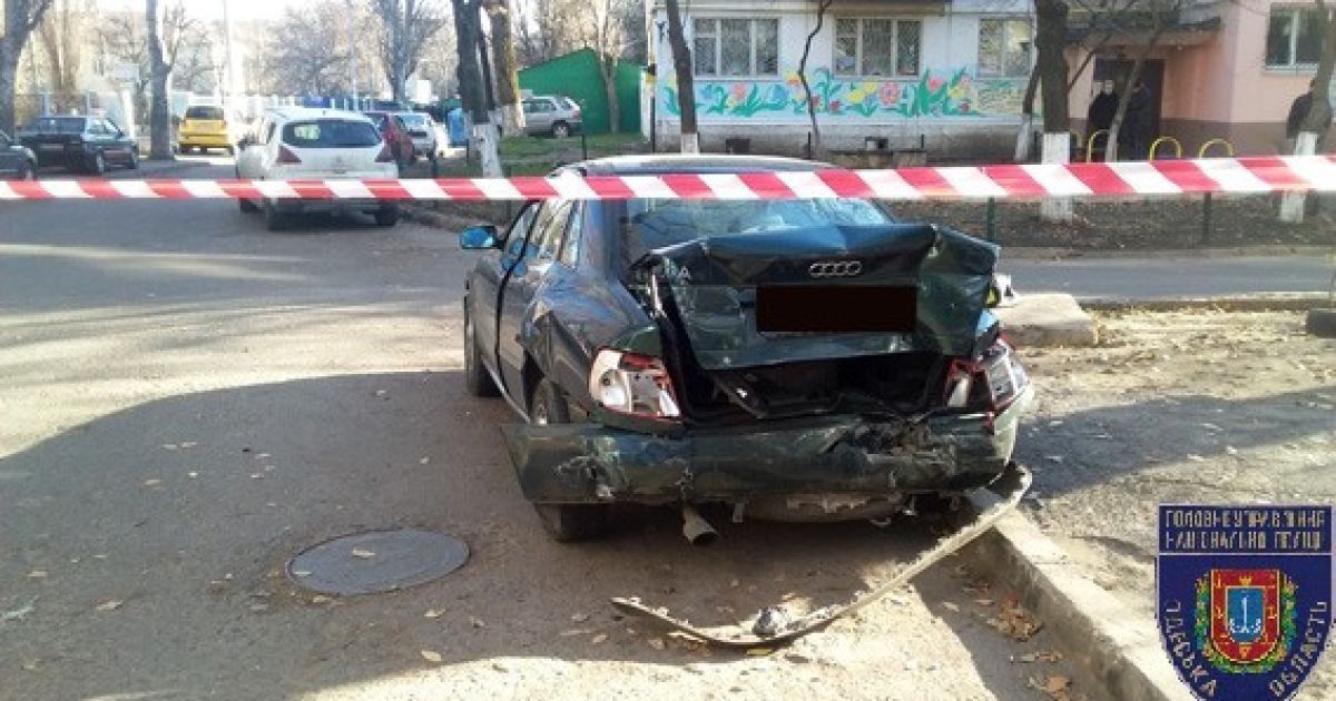 В Одесі поранений в живіт іноземець влаштував ДТП, наздоганяючи стрільців