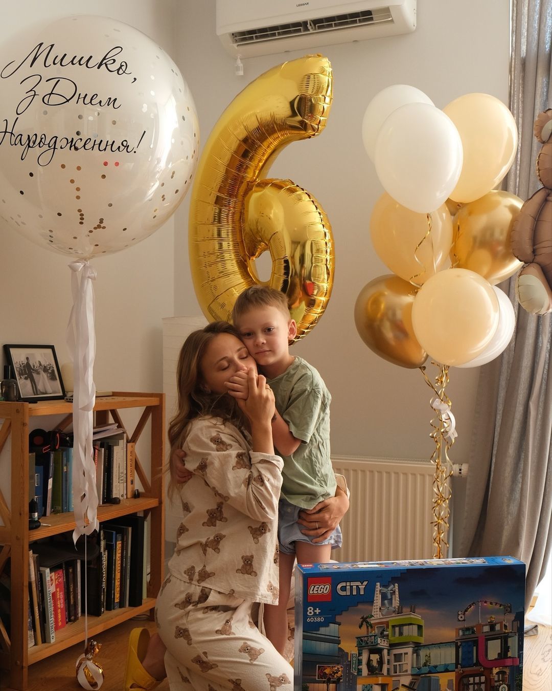 Анна Кошмал с сыном / © instagram.com/smorkovkina
