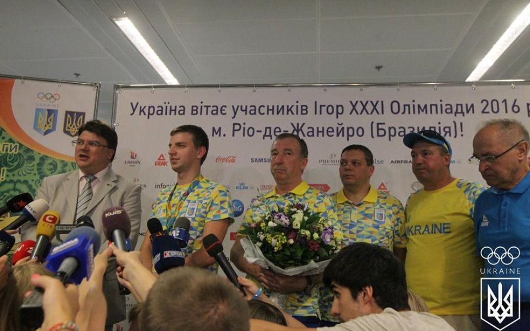 Сергій Куліш, який приніс Україні першу олімпійську медаль Ріо, повернувся до України. / © НОК України