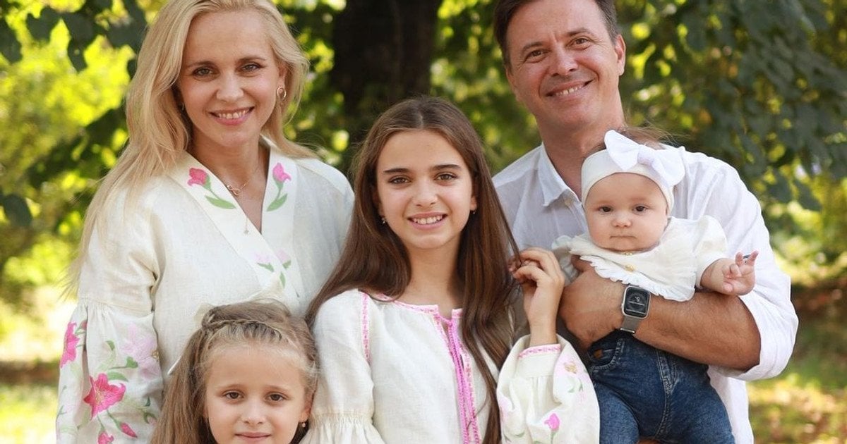 Лилия Ребрик с семьей