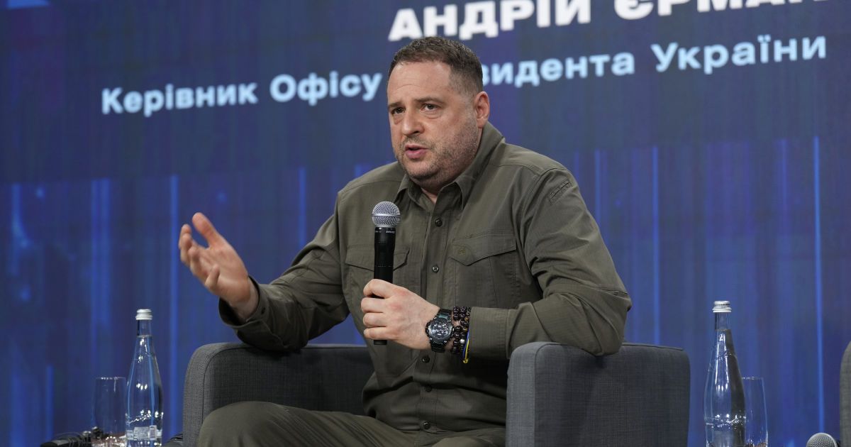 Глава Офиса президента Украины Андрей Ермак