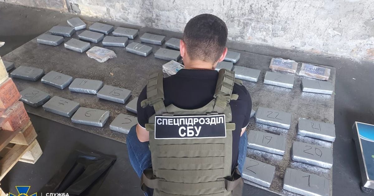 Прятали в контейнере с бананами: в Одесской области обнаружили контрабанду кокаина на 10 млн долларов