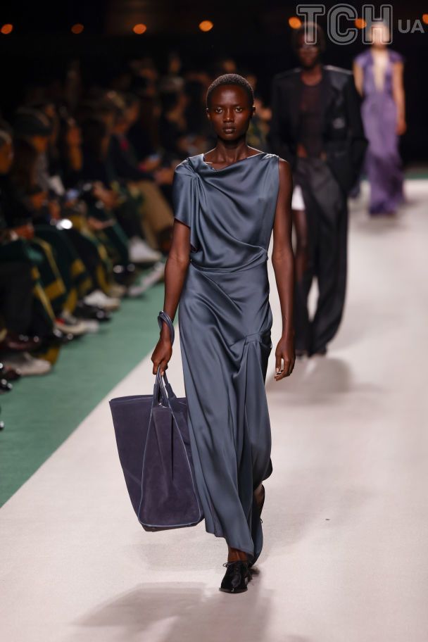 Коллекция Victoria Beckham весна-лето 2025 / © Associated Press