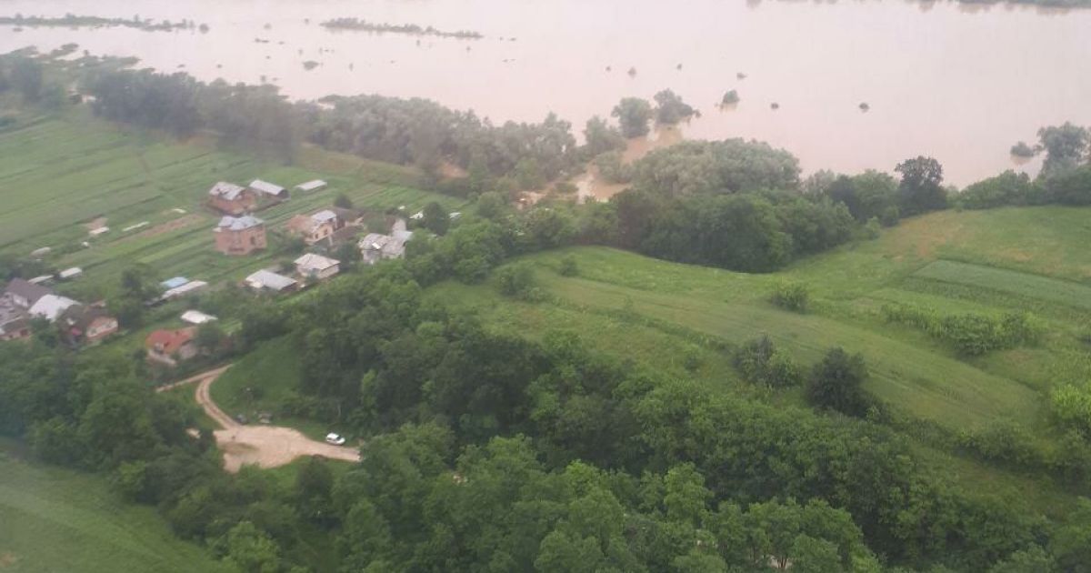 У затоплені райони Західної України направлять великогабаритну техніку