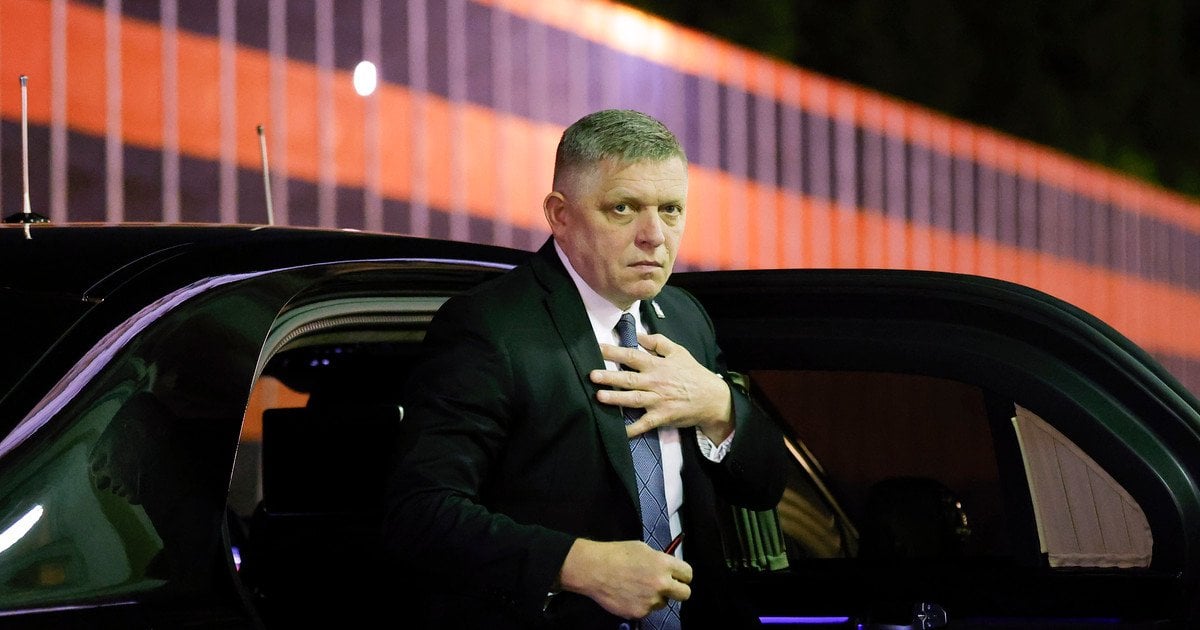 Роберт Фіцо Роберт Фіцо