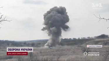 На Дніпропетровщині утилізували бойові частини "Шахедів" та ворожої ракети, що не розірвалися