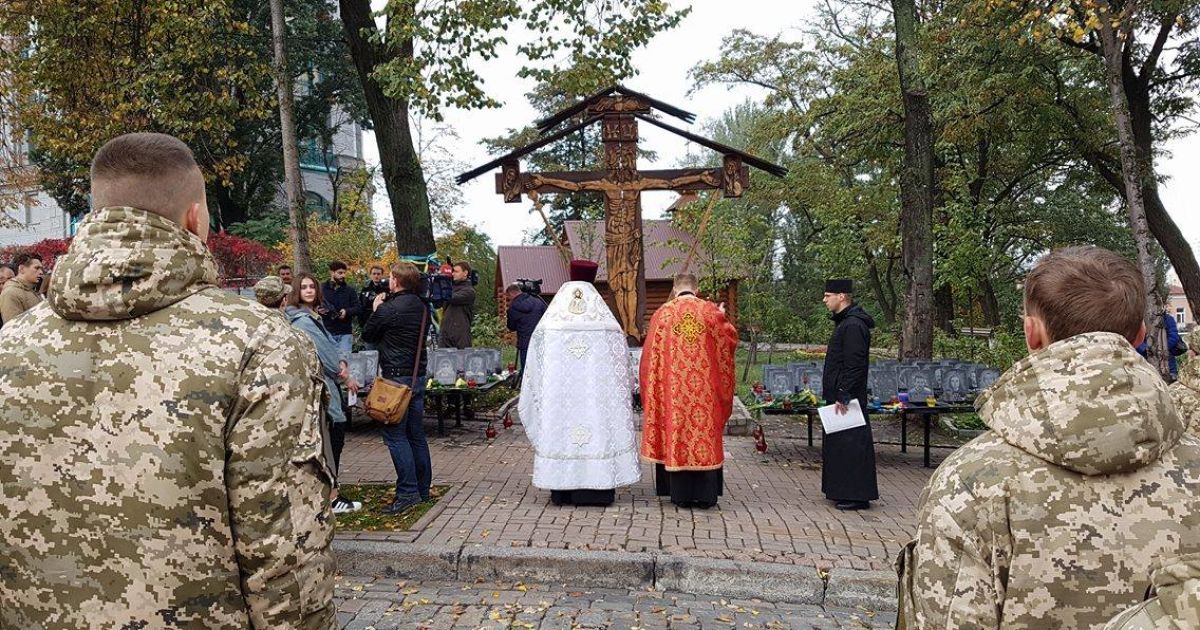 молитва на інститутській_4 / © Фото Ивана Гребенюка/ТСН