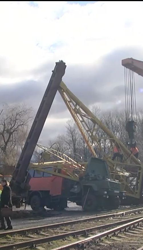В Ивано-Франковске погибли люди из-за падения строительного крана